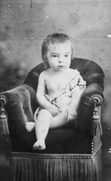 Madeleine Vérillotte, leur fille, mère de Marguerite. Madeleine Vérillotte, leur fille, mère de Marguerite.