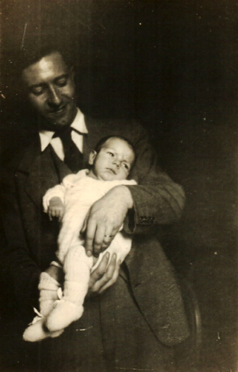 Jacques Feydy avec son fils Julien (mari et enfant d'Hélène)
